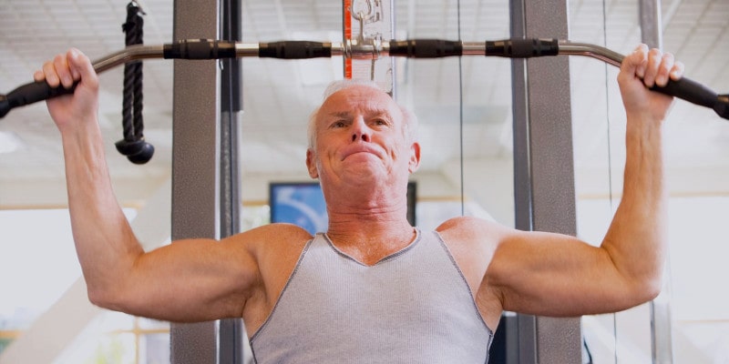 Die richtigen Übungen für Krafttraining und Muskelaufbau im Alter