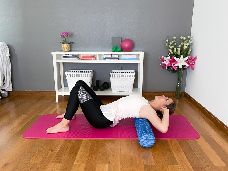 Pilates auf der Rolle: das perfekte Workout bei Rückenschmerzen