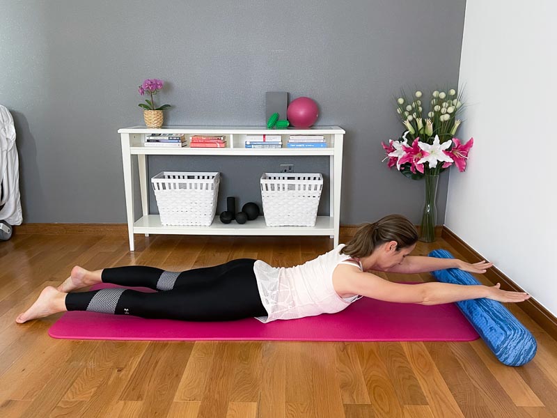Pilates auf der Rolle: das perfekte Workout bei Rückenschmerzen