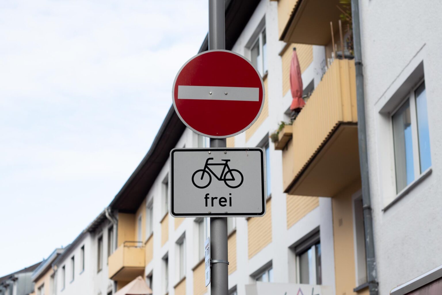Radfahren in der Stadt Regeln und Sicherheit