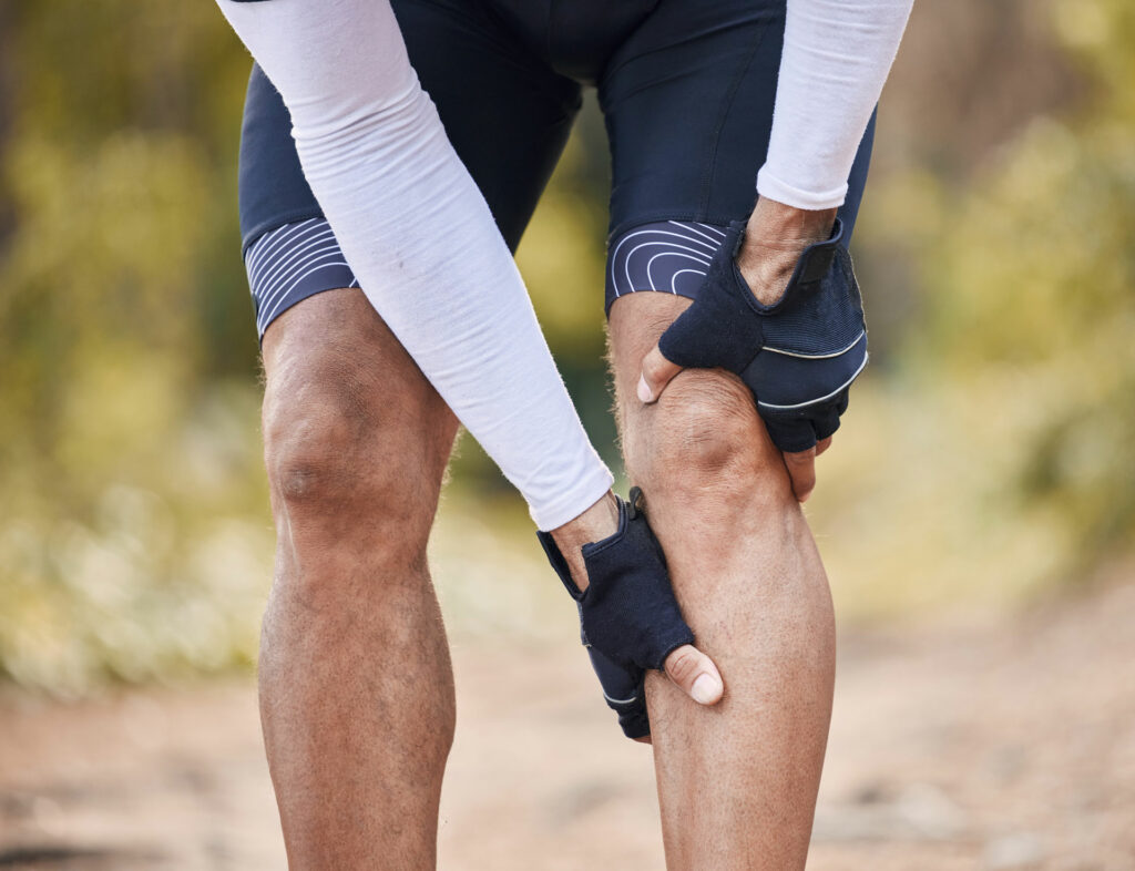 Knieschmerzen beim Radfahren durch falsch Sitzposition.